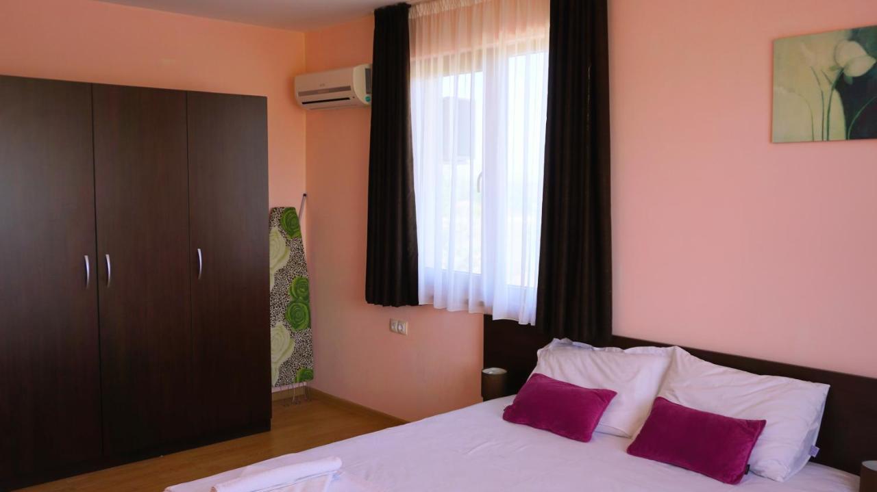 Вила Делфин - Villa Delfin Bŭlgarevo Extérieur photo